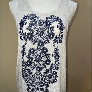 Womens Vanilla Bay  ivory embroidered navy floral tank top shirt Size M